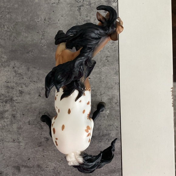 Breyer Toro 2016 Flagship Store Model Nokoto mold - Picture 3 of 15